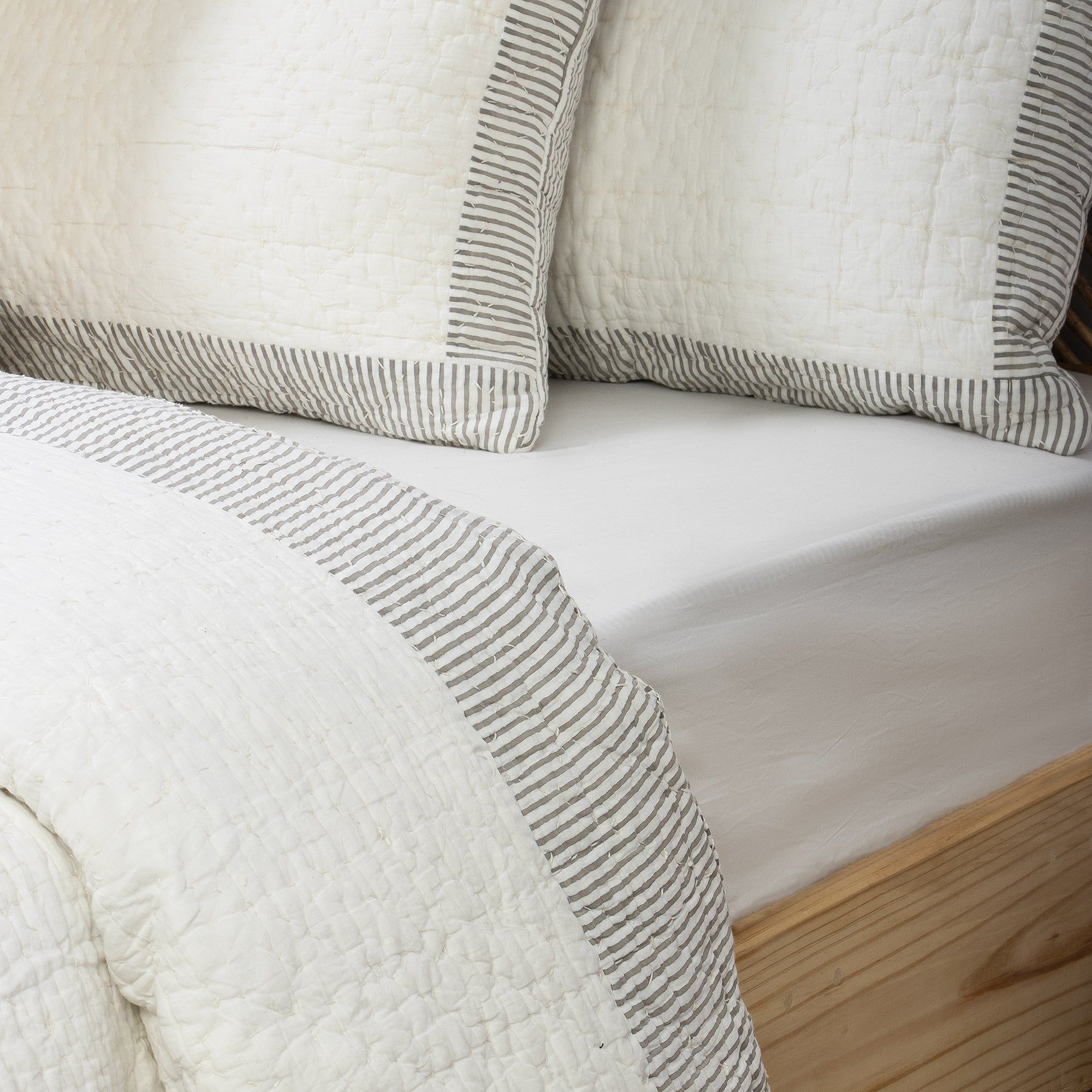 Pure White Cotton Kantha Quilt - Best Blanket For Winter